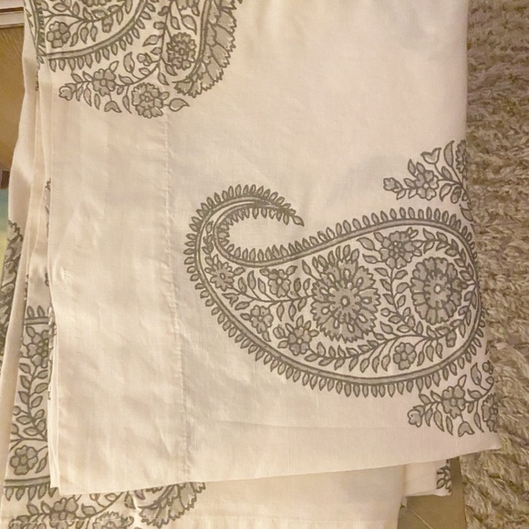 Pottery Barn Rayna Paisley Drape - Picture 7 of 8